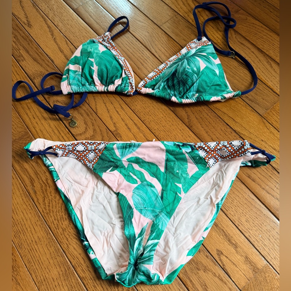 NWOT Sperry Palm print bikini with contrasting trim size Large